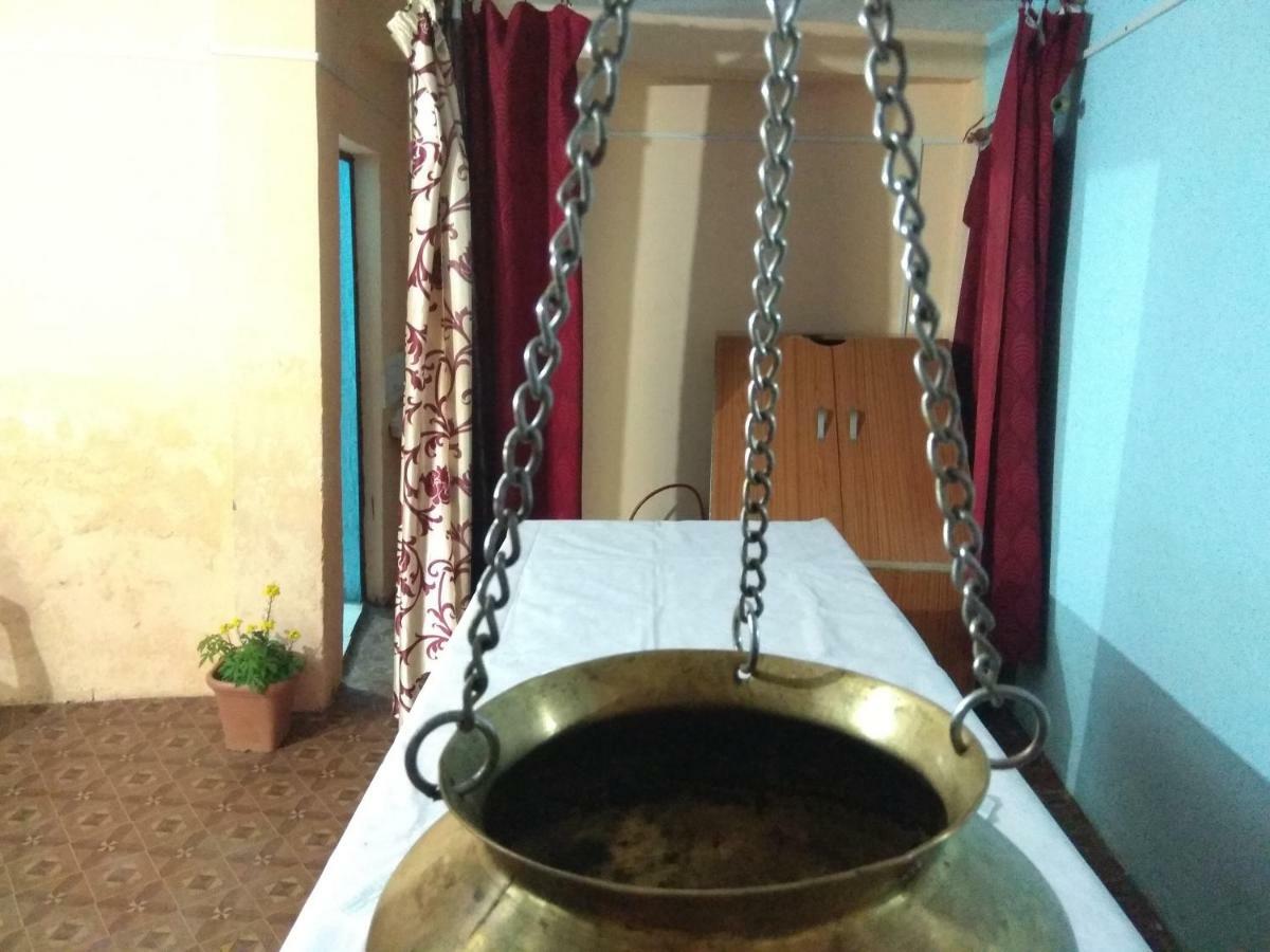 Rishikesh Sadan A Yoga & Spritual Retreat Hotell Tapovan Exteriör bild