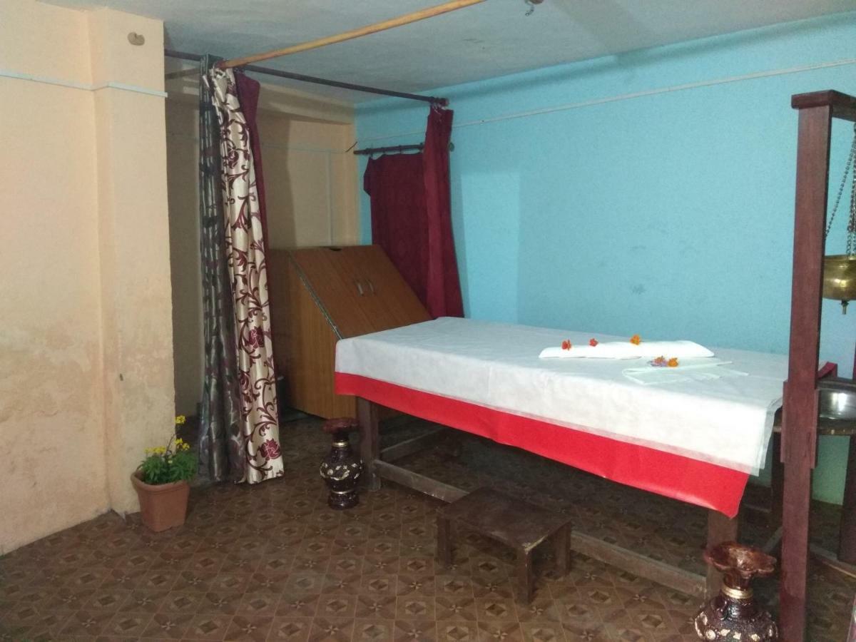 Rishikesh Sadan A Yoga & Spritual Retreat Hotell Tapovan Exteriör bild