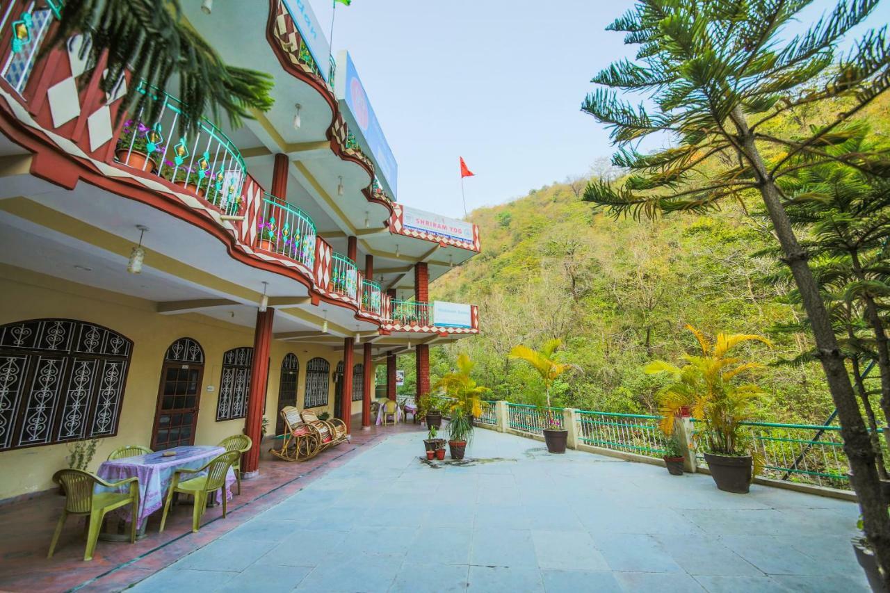 Rishikesh Sadan A Yoga & Spritual Retreat Hotell Tapovan Exteriör bild